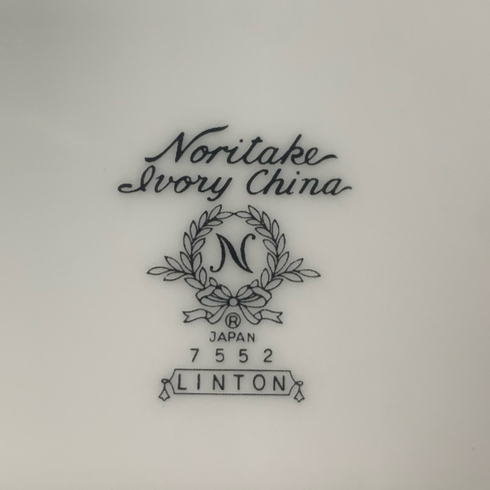 Vintage 1950s Noritake Bone White Ivory China Dessert Plates Gold Rim Set of 6 - Picture 2 of 11